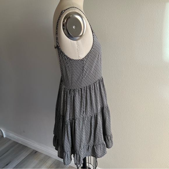 Brandy Melville Jada Dress One Size Floral Medium - Picture 5 of 16